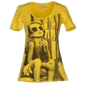 NWOT: JUST FOR YOU MILANO Yellow "Bad Girl" V-Neck T-Shirt w Rhinestones, Sz S